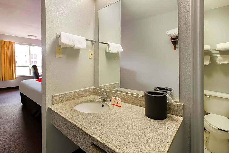 OYO Hotel Texarkana North Heights AR Hwy I-30