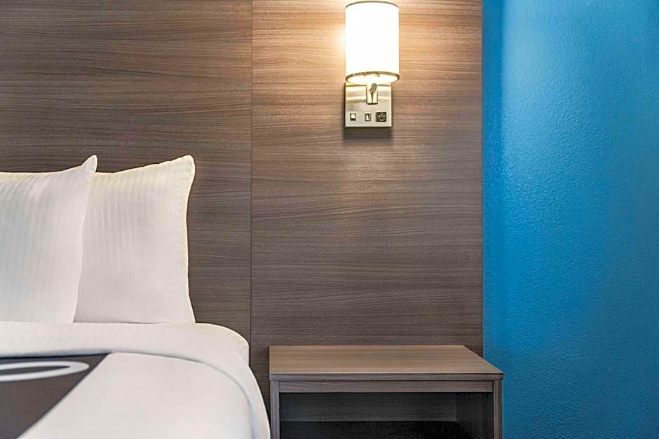 La Quinta Inn & Suites by Wyndham Round Rock North