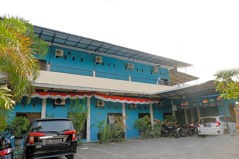 1784 Hj. Aniek Residence