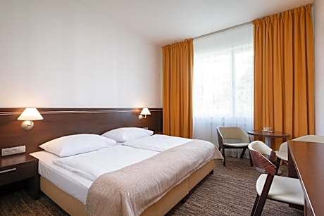 Executive Double or Twin Room including parking