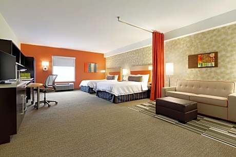 Queen Studio with Two Queen Beds - Non-Smoking
