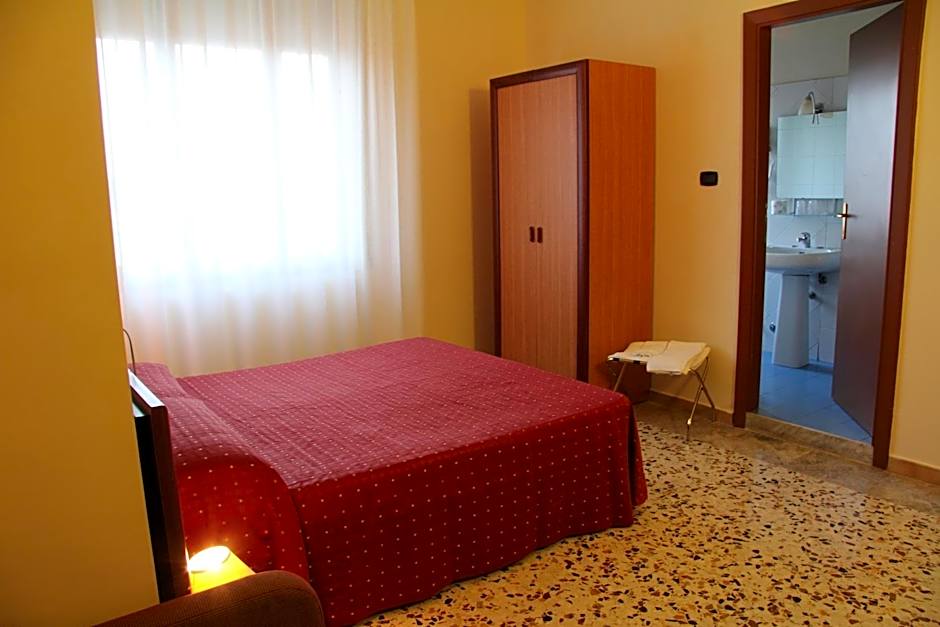 Hotel La Casa Del Pellegrino