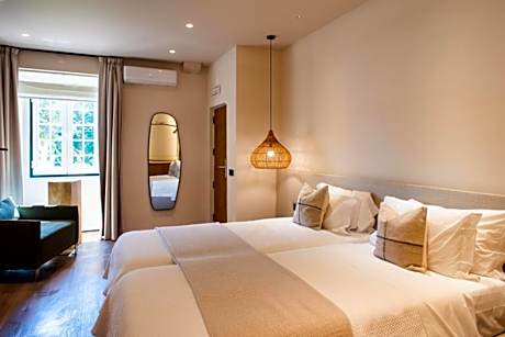 Balcony Room