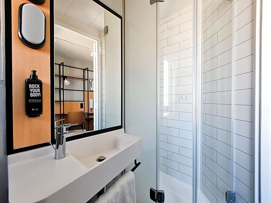 ibis Paris Eiffel Tower Cambronne 15th Hotel