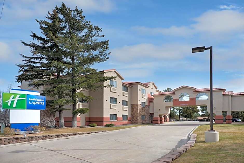 Holiday Inn Express Show Low By IHG