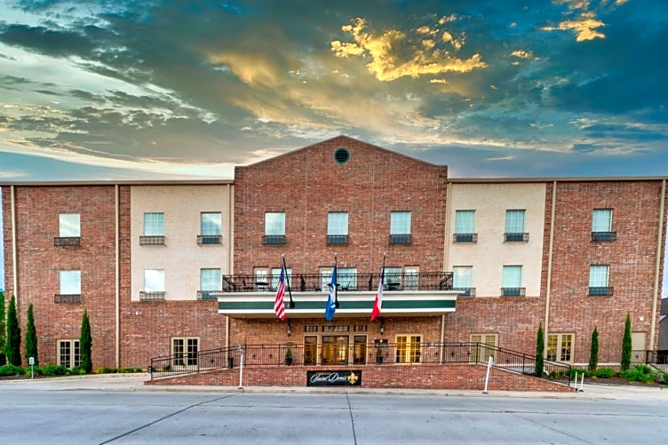 Chateau Saint Denis Hotel, a Trademark Collection by Wyndham