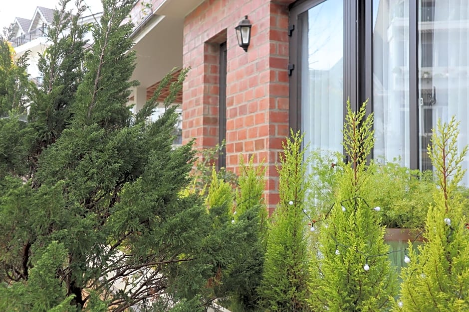 Hoang Loc Villa Hotel