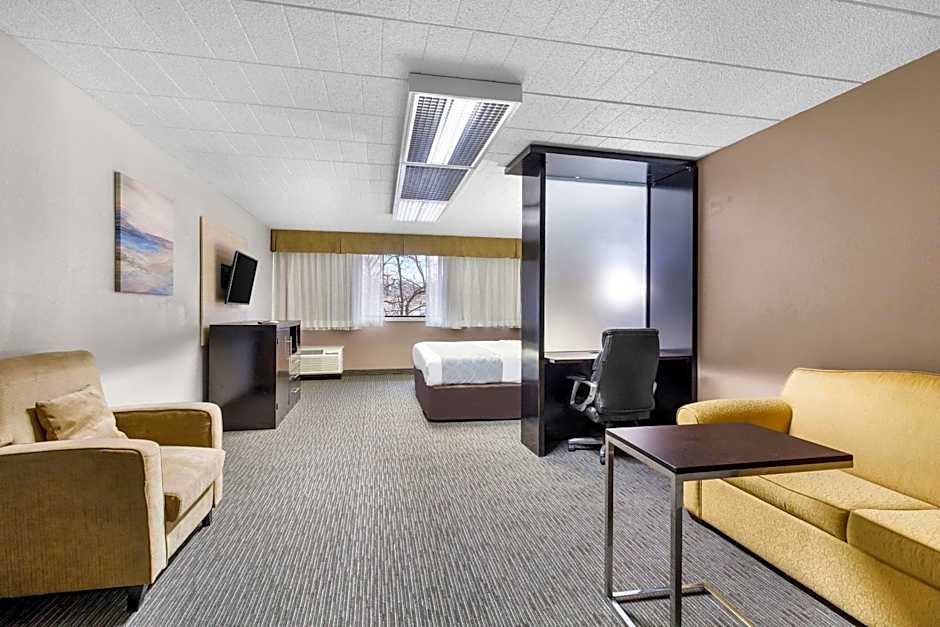 Quality Inn & Suites Altoona