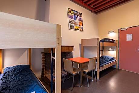 Bed in 8-Bed Mixed Room