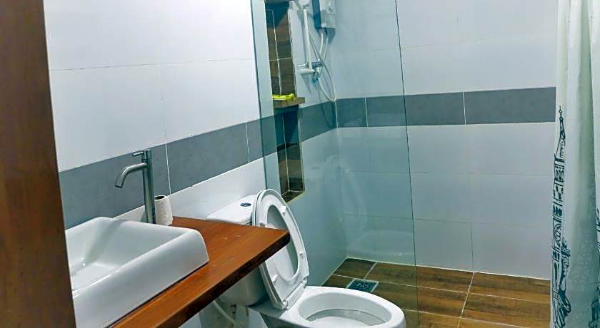 Neakru Guesthouse and Restaurant