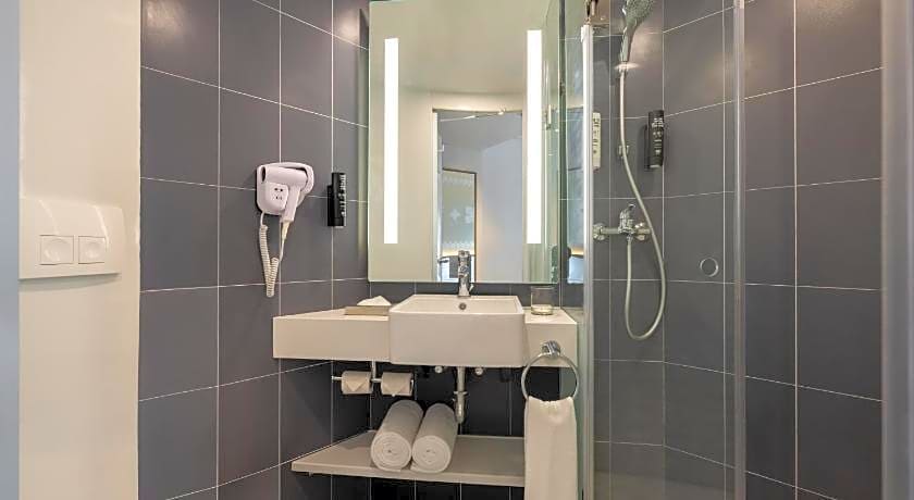 ibis Thane
