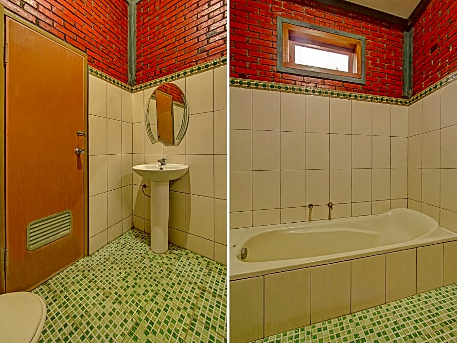 OYO 90031 Villa Papada