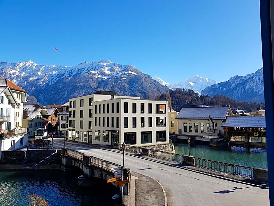 The Aarburg Hotel & Café