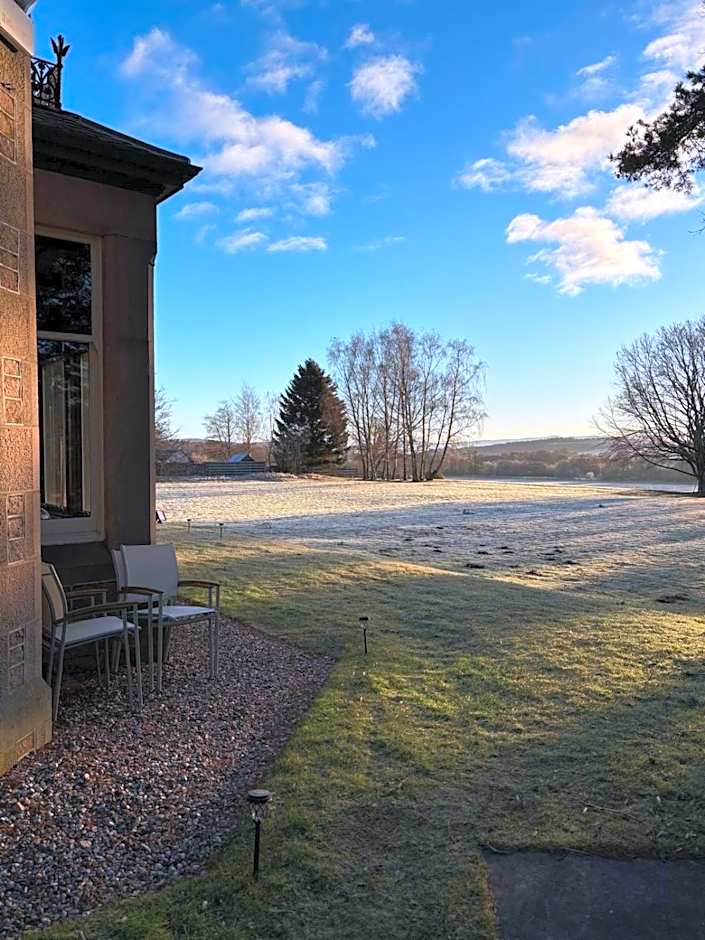 Dalrachney Lodge