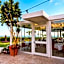 Beach Hotel Terracotta