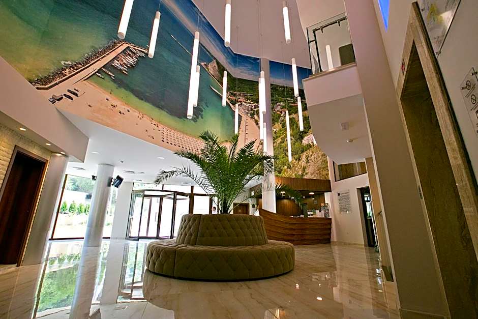 Royal Grand Hotel and Spa - All Inclusive and Free beach accsess