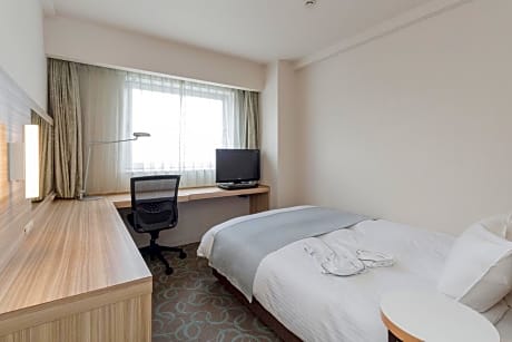 Single Room - Non-Smoking