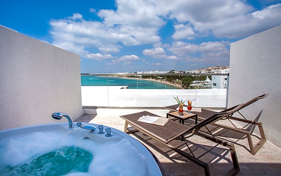 La Badira - Adult Only