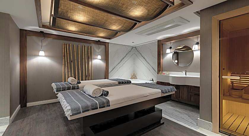 Gleam Collection Hotel