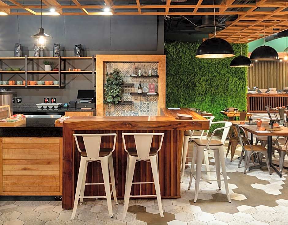 Signature Lux Hotel by ONOMO - Sandton