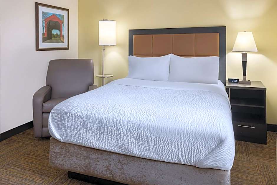 Photo 1 of 4 of Studio 1 Queen Bed Suite