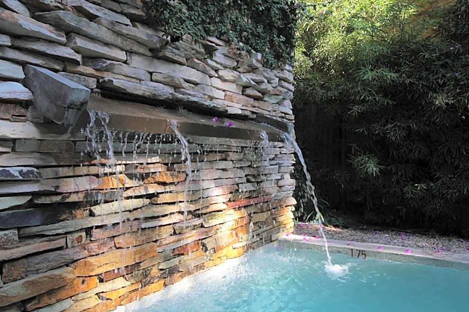 Mine Hotel