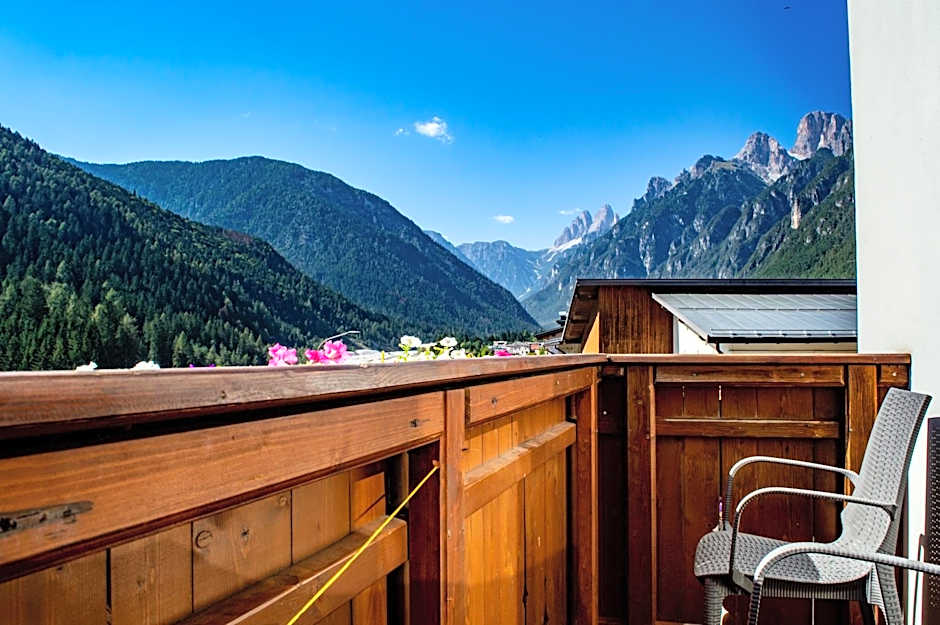 Hotel Serena - Tre Cime Views