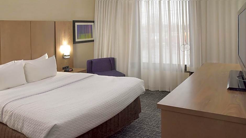 Crowne Plaza Cleveland Airport By IHG