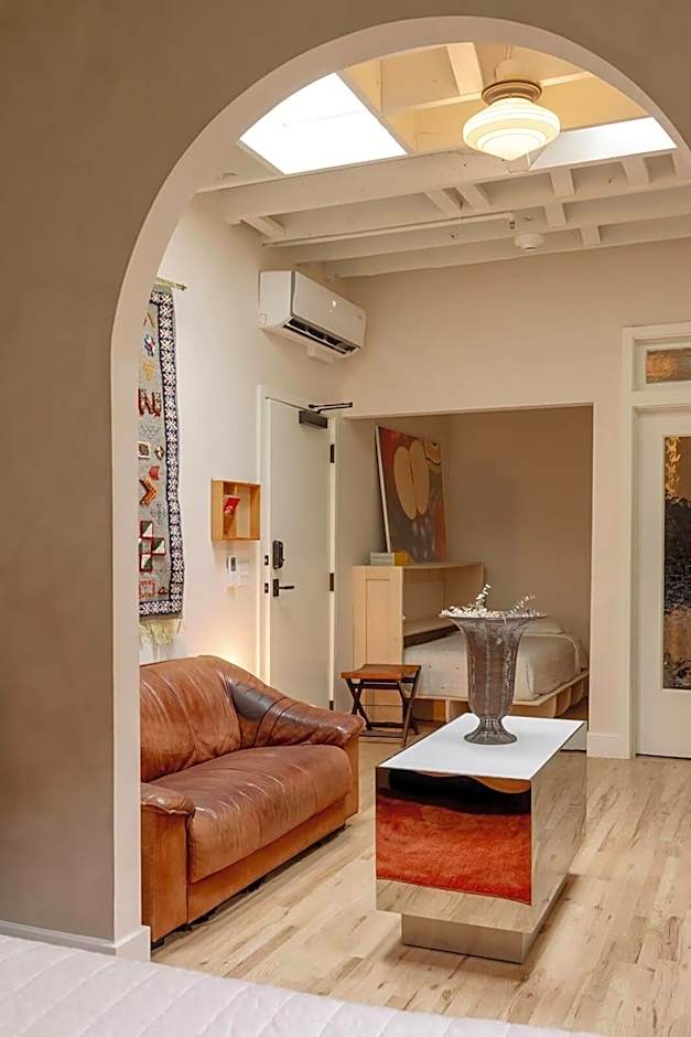 Hotel Novacancy