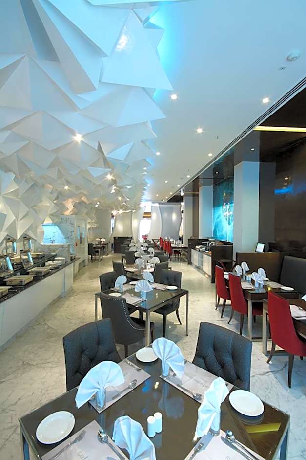 The Elanza Hotel