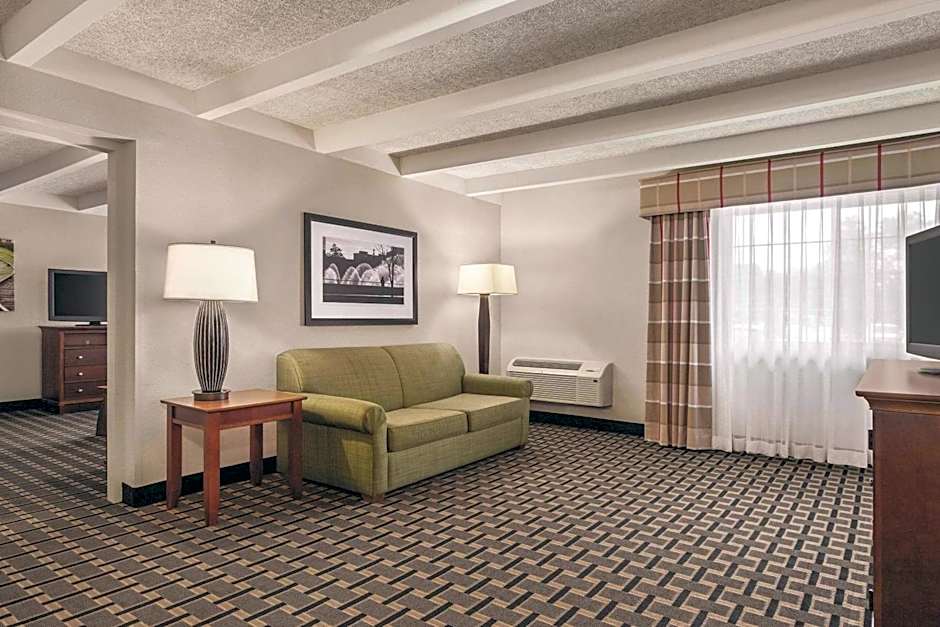 Country Inn & Suites by Radisson, Woodbury, MN
