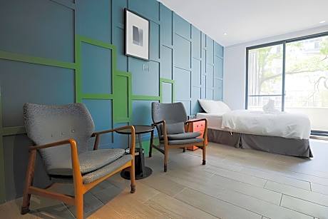 Eco-friendly Room II