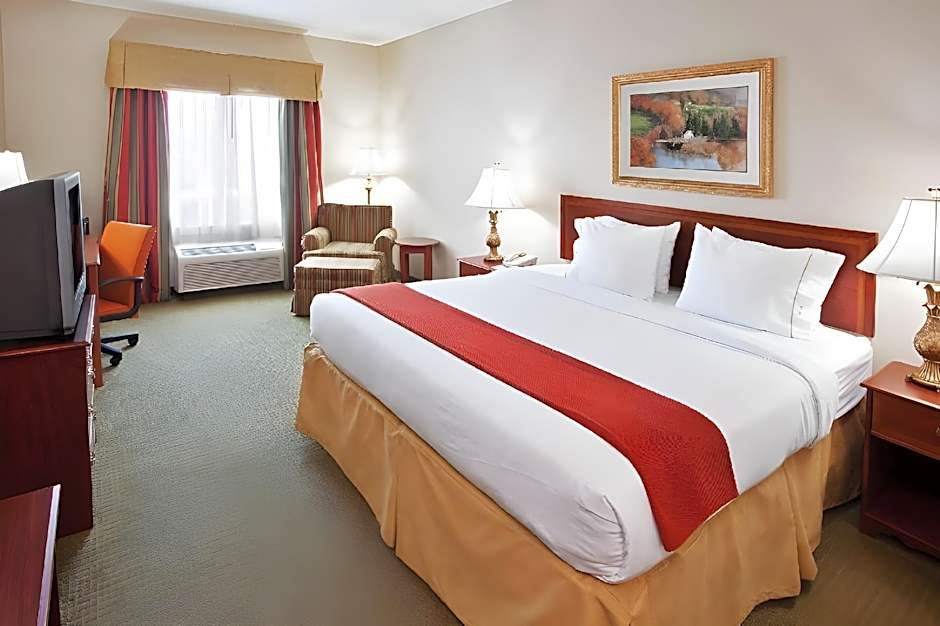Holiday Inn Express Hotel & Suites Franklin - Oil City By IHG