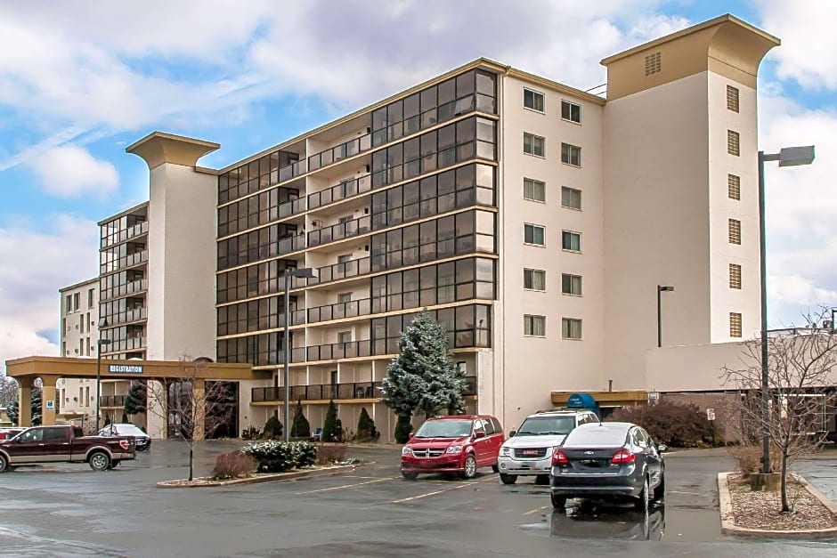 Comfort Inn & Suites Rochelle - DeKalb