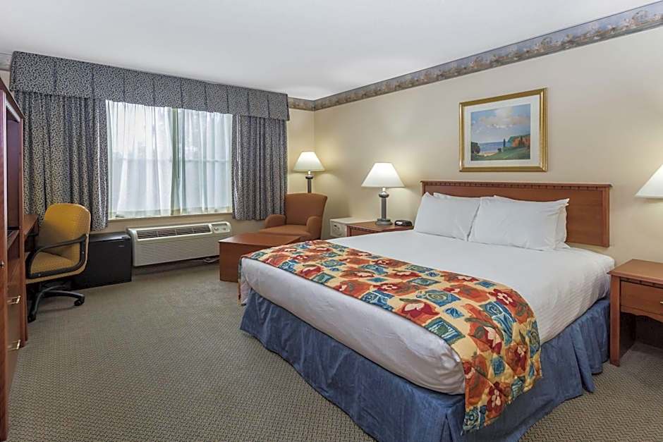 Baymont by Wyndham Waterford/Burlington WI