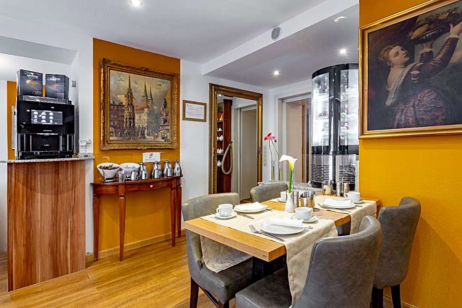 Tiptop Hotel Burgschmiet Garni