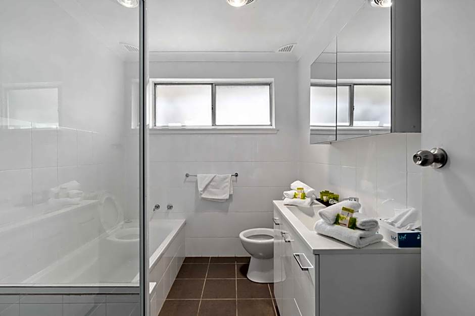 West End Motor Lodge