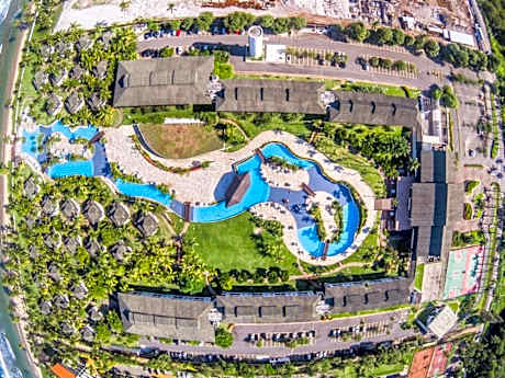 Beach Class Resort 1305 by La Playa