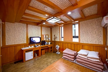 Korean-Style Double Room