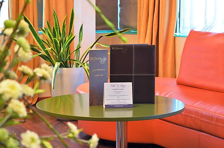Les Fleurs Boutique Hotel