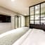 Docking Hotel