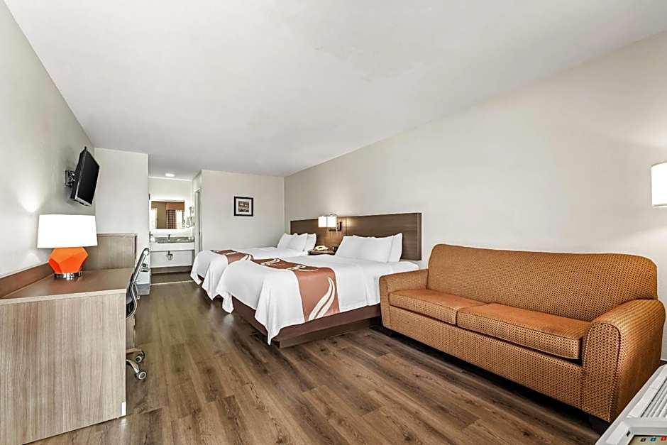 Quality Inn & Suites near Robins Air Force Base