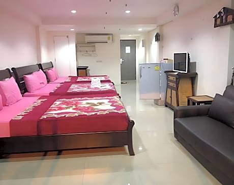 Deluxe Family Room
