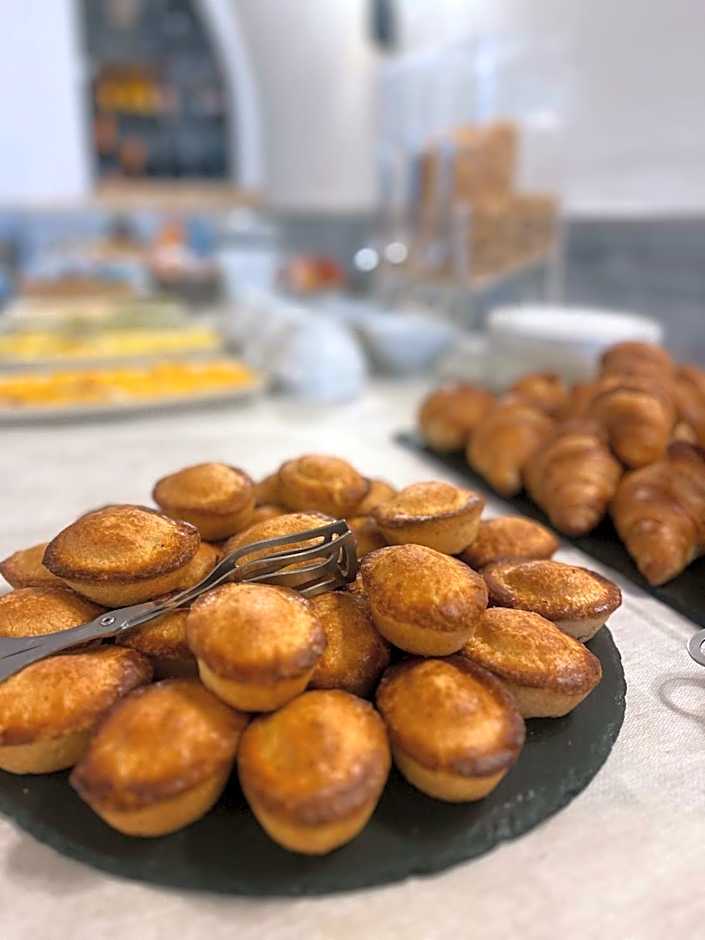 Al Pescatore Hotel & Restaurant