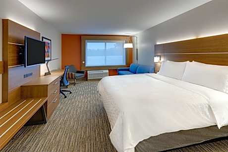1 King Suite Communications Accessible