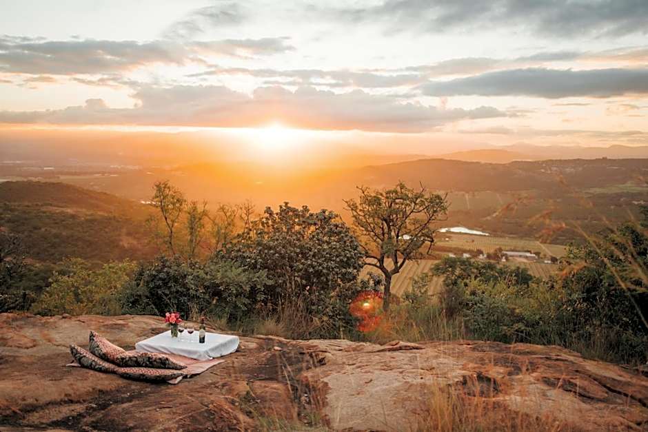 Ndhula Luxury Tented Lodge