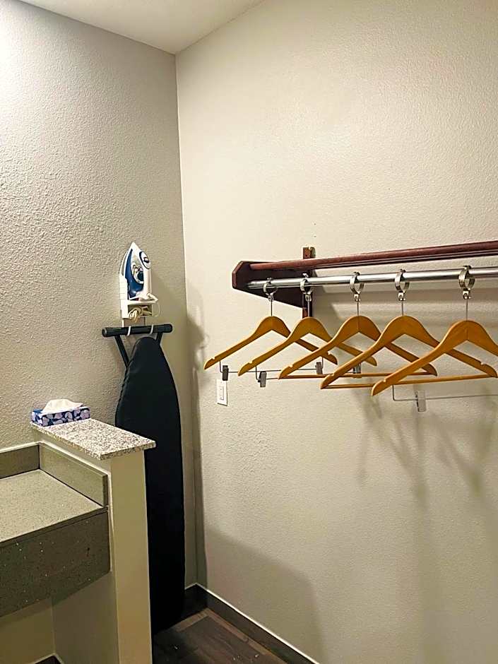 Americas Best Value Inn La Porte	