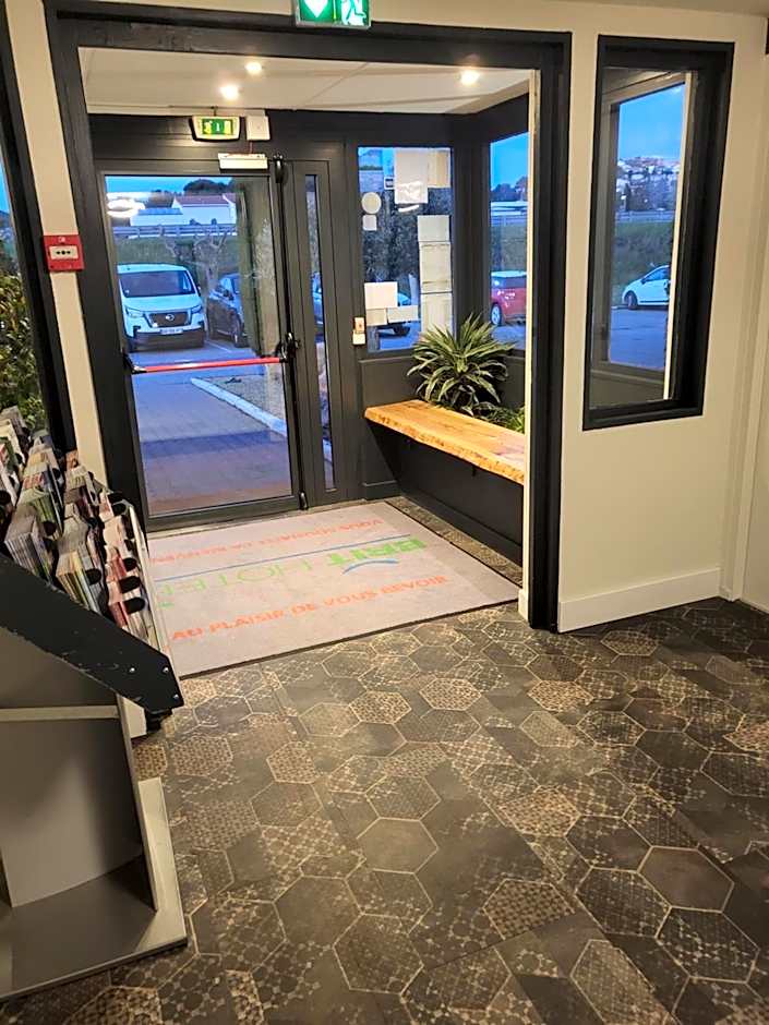 Brit Hotel Plaisance A9/A61