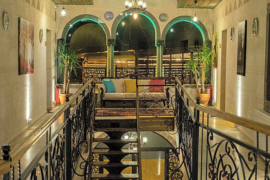 Grand Elite Cave Suites