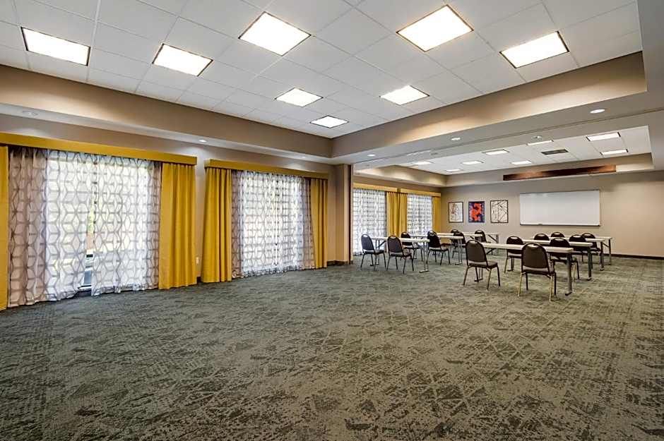 Holiday Inn Express & Suites - Lexington By IHG